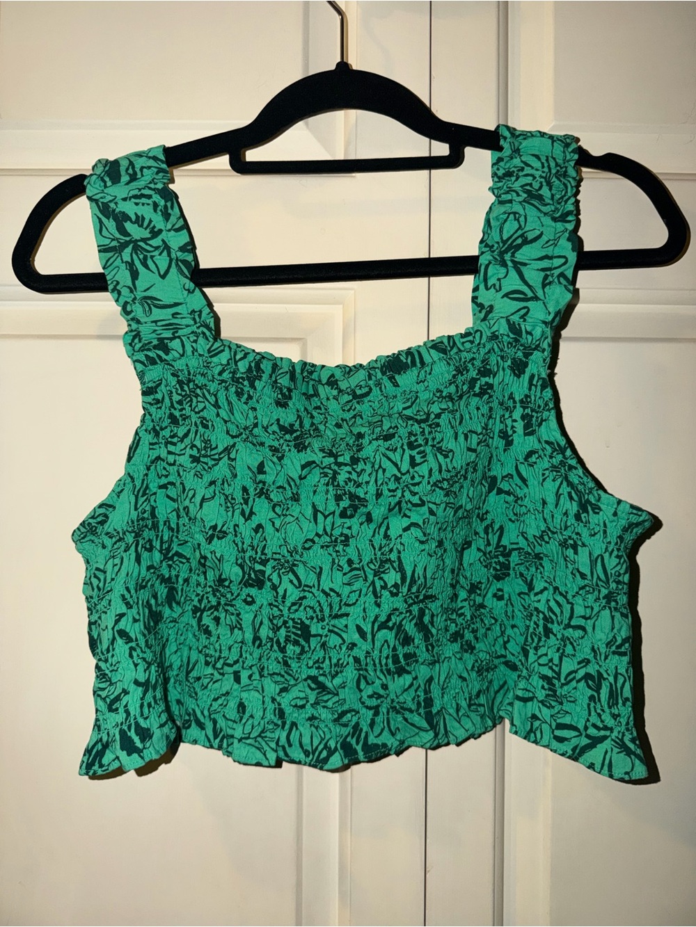 Isabel Maternity by Ingrid & Isabel Green Floral Smocked Crop Top